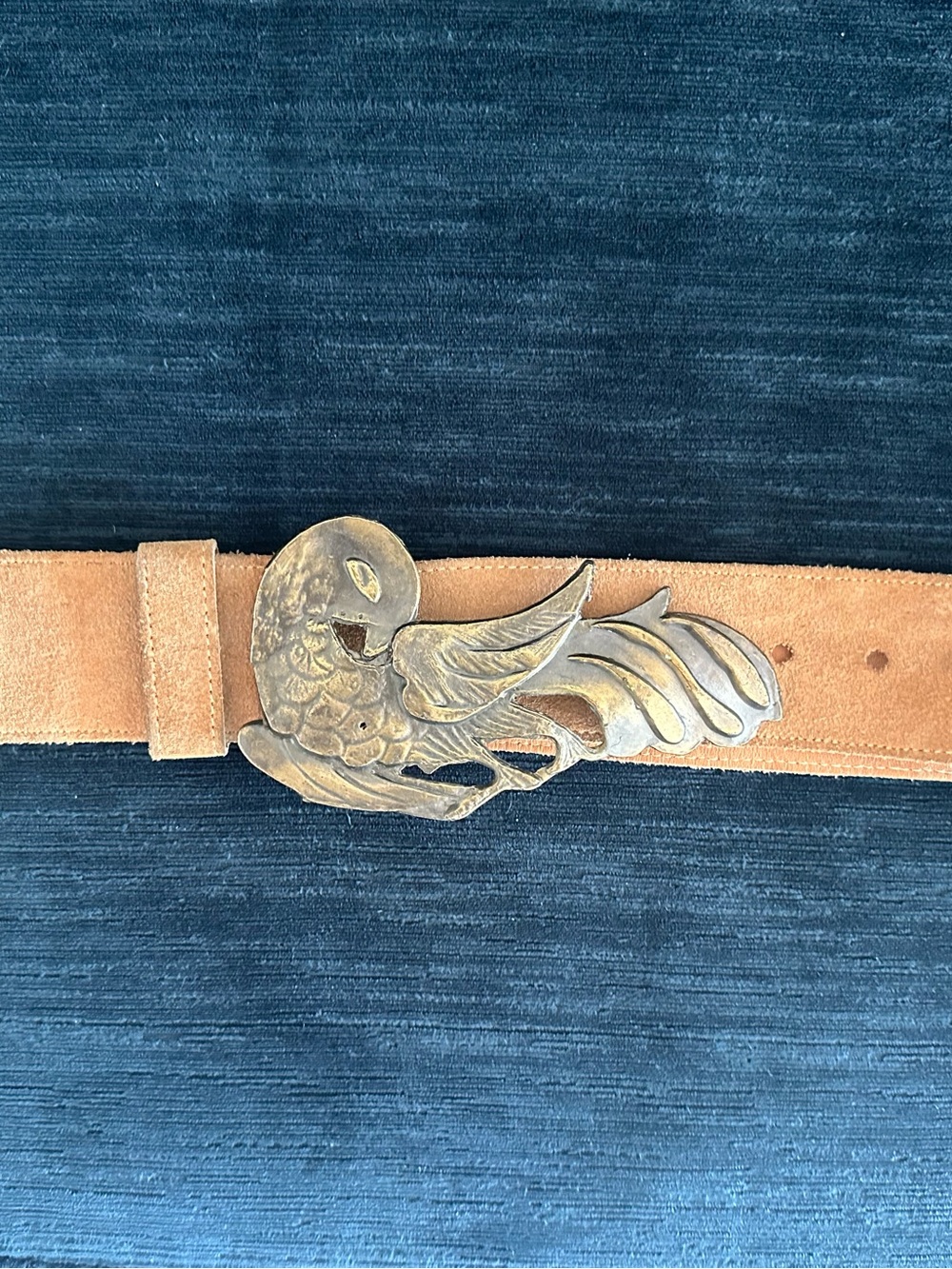 VINTAGE SUEDE BELT WITH SCULPTURAL SWAN BUCKLE | BOHO WESTERN STATEMEN